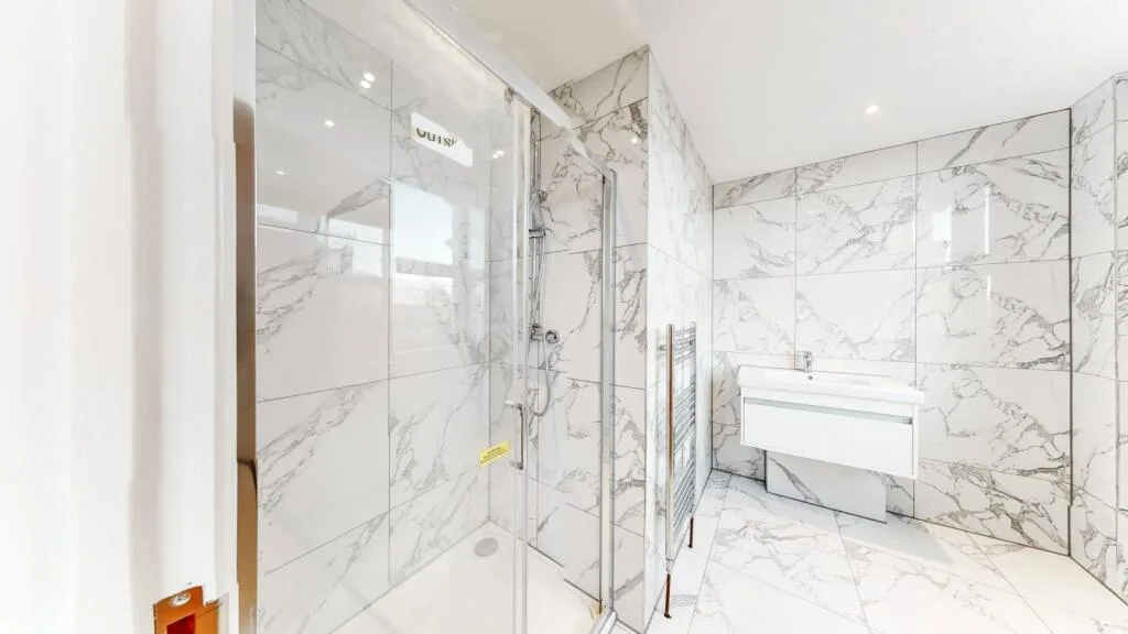 2 bedroom penthouse for rent