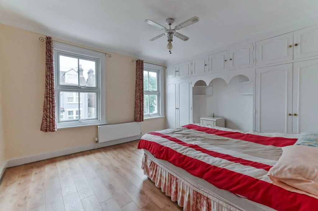 3 bedroom semi-detached house for rent