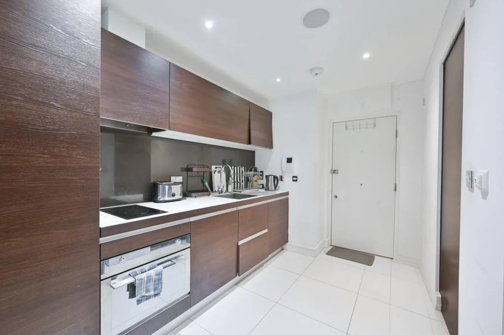 Studio flat for rent