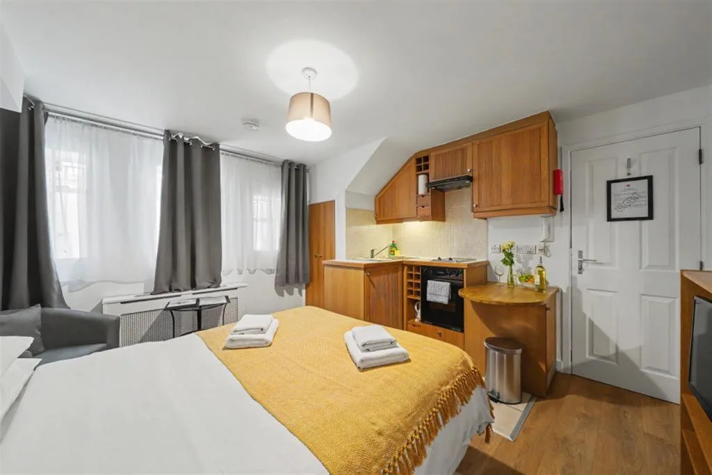 Studio apartment for rent