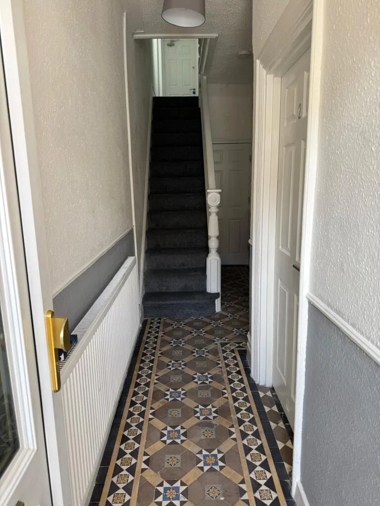 5 bedroom terraced house for rent