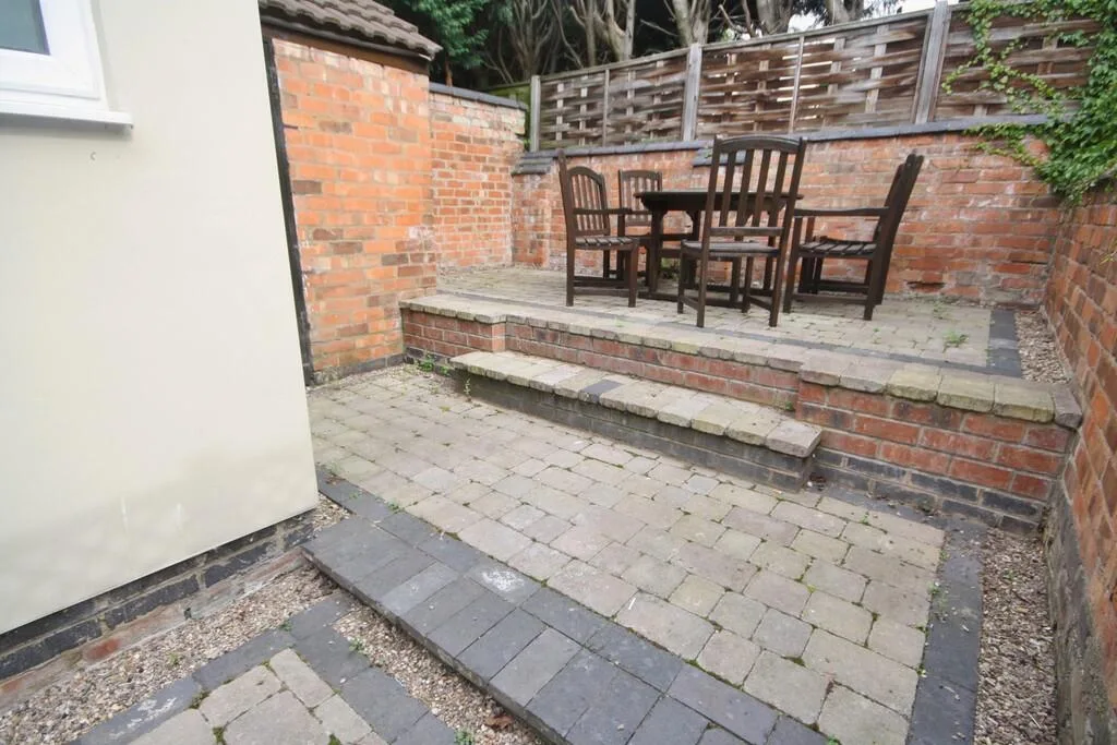 4 bedroom terraced house for rent