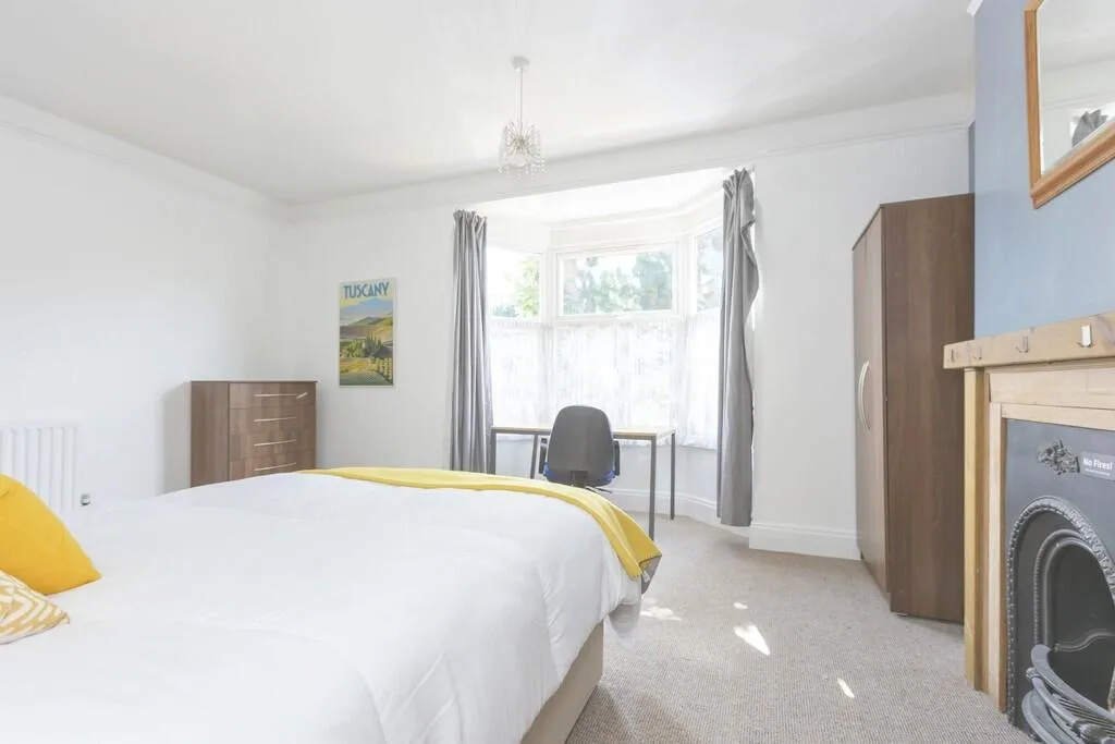 5 bedroom terraced house for rent