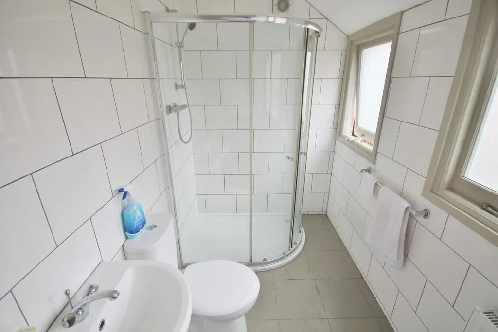 4 bedroom terraced house for rent