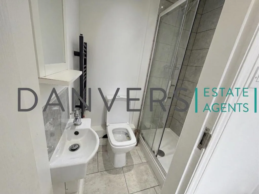 4 bedroom terraced house for rent