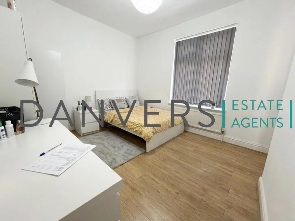 4 bedroom terraced house for rent