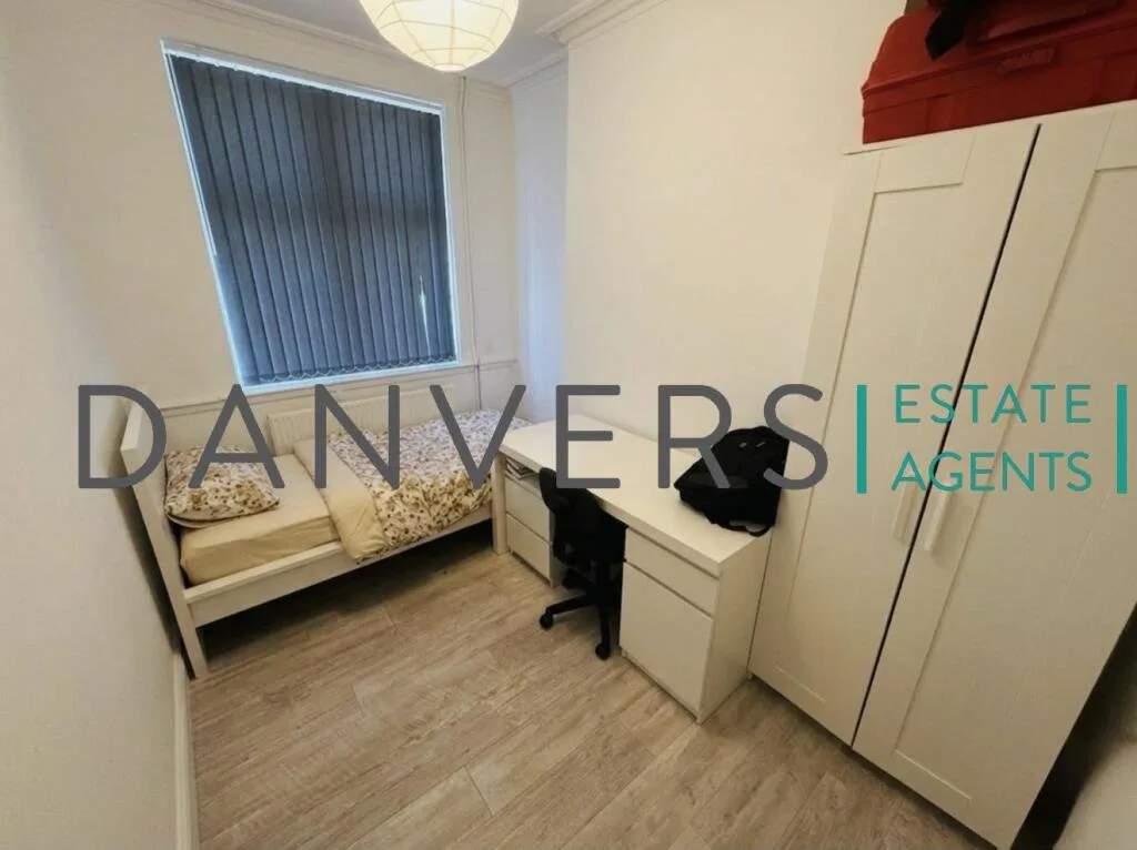 4 bedroom terraced house for rent