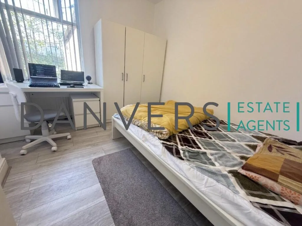4 bedroom terraced house for rent