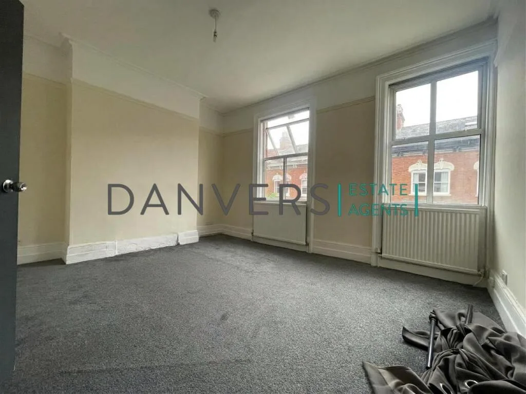 4 bedroom terraced house for rent