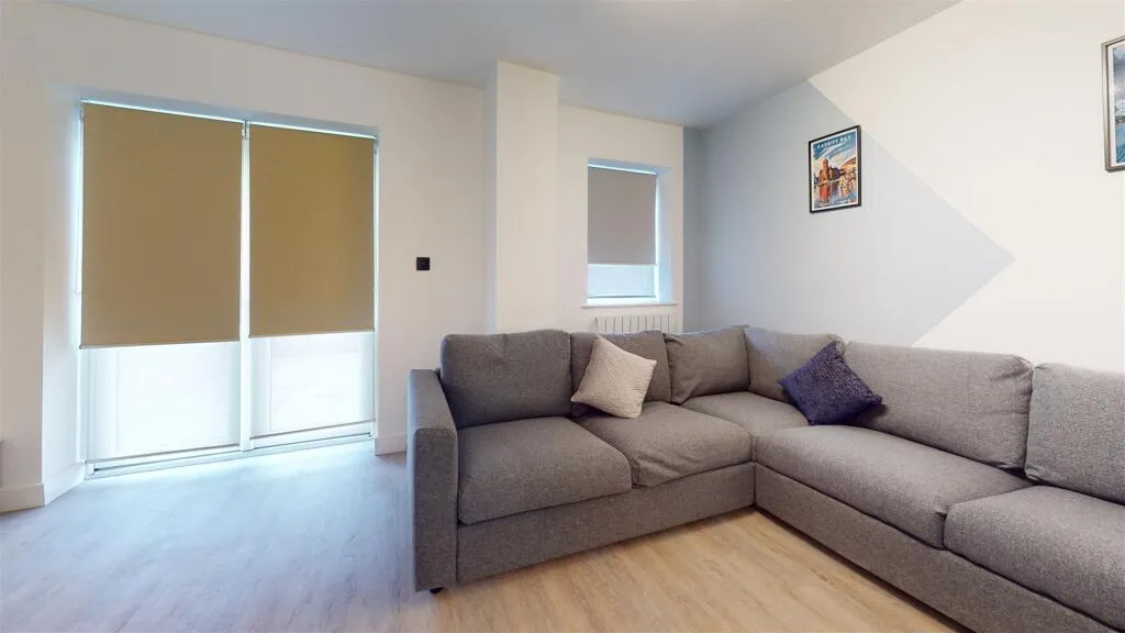 8 bedroom house for rent