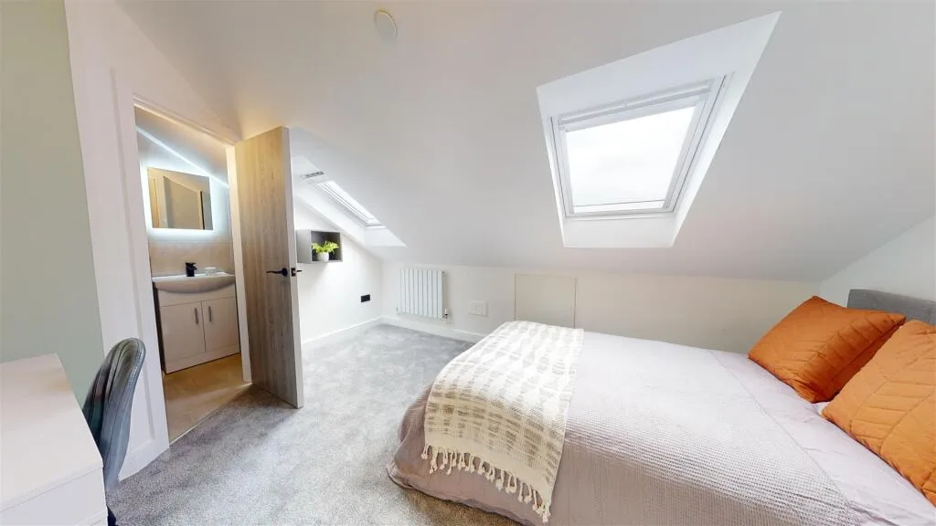 8 bedroom house for rent