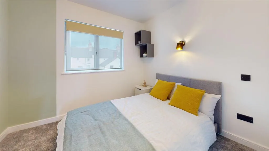 8 bedroom house for rent