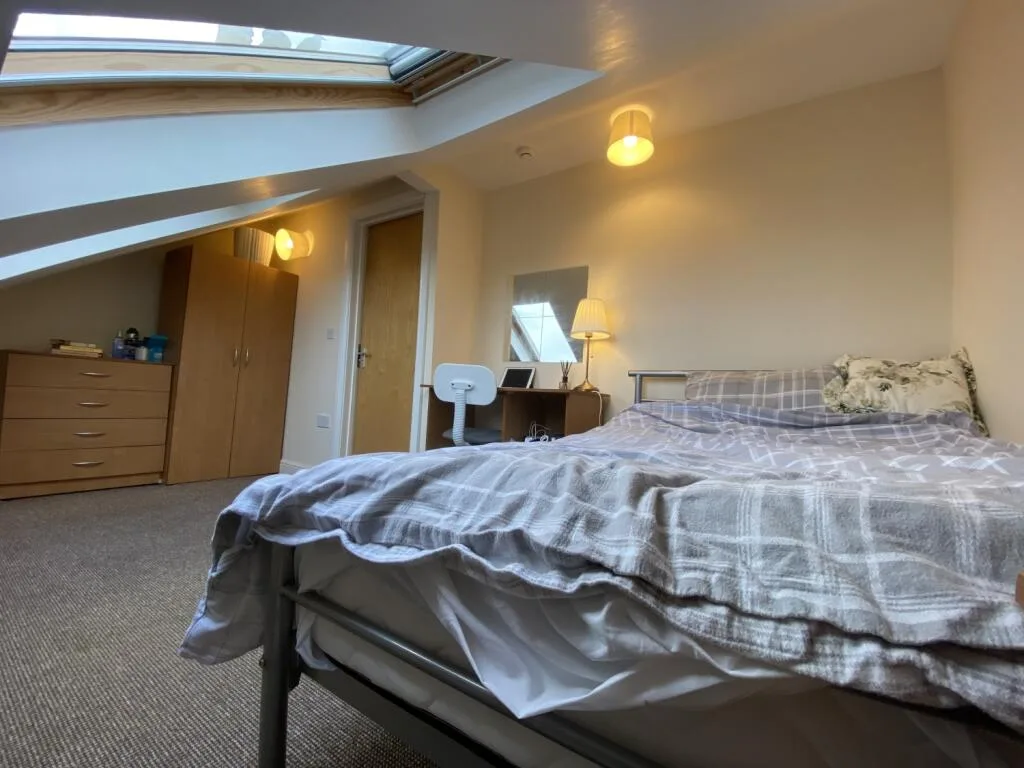 7 bedroom terraced house for rent