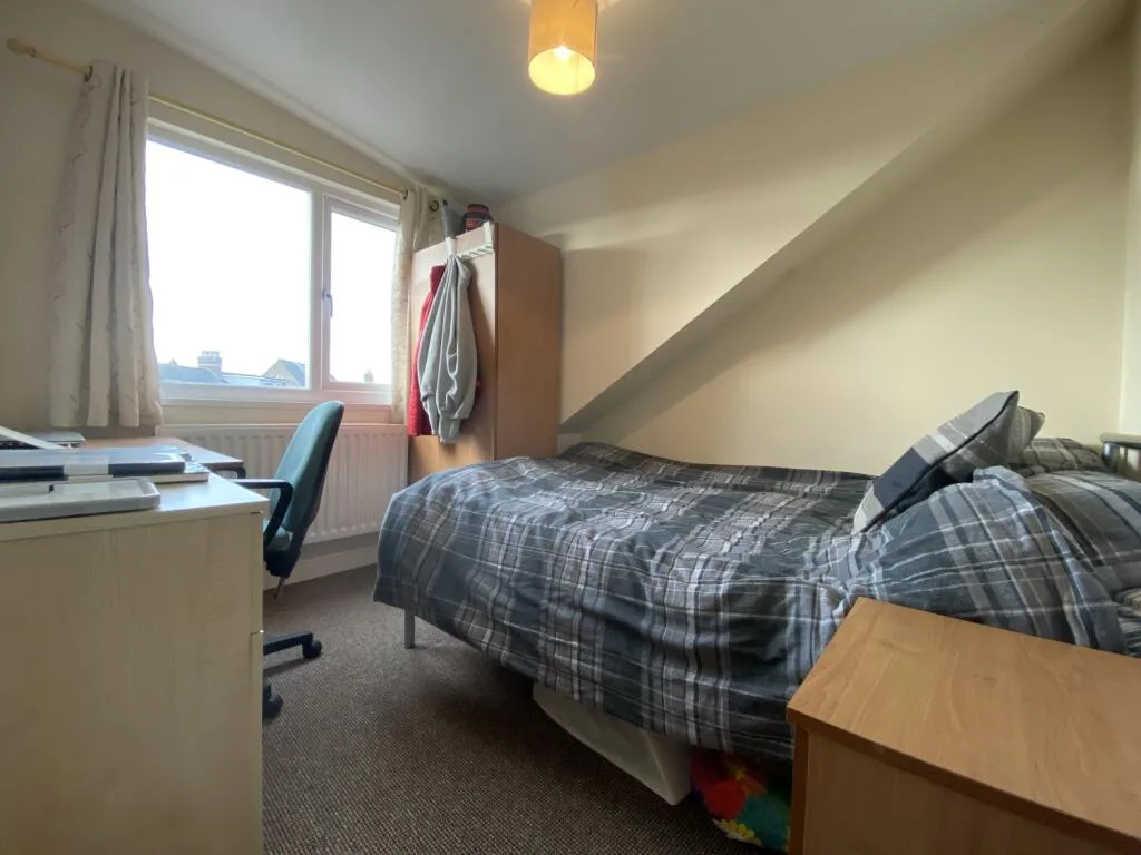 7 bedroom terraced house for rent
