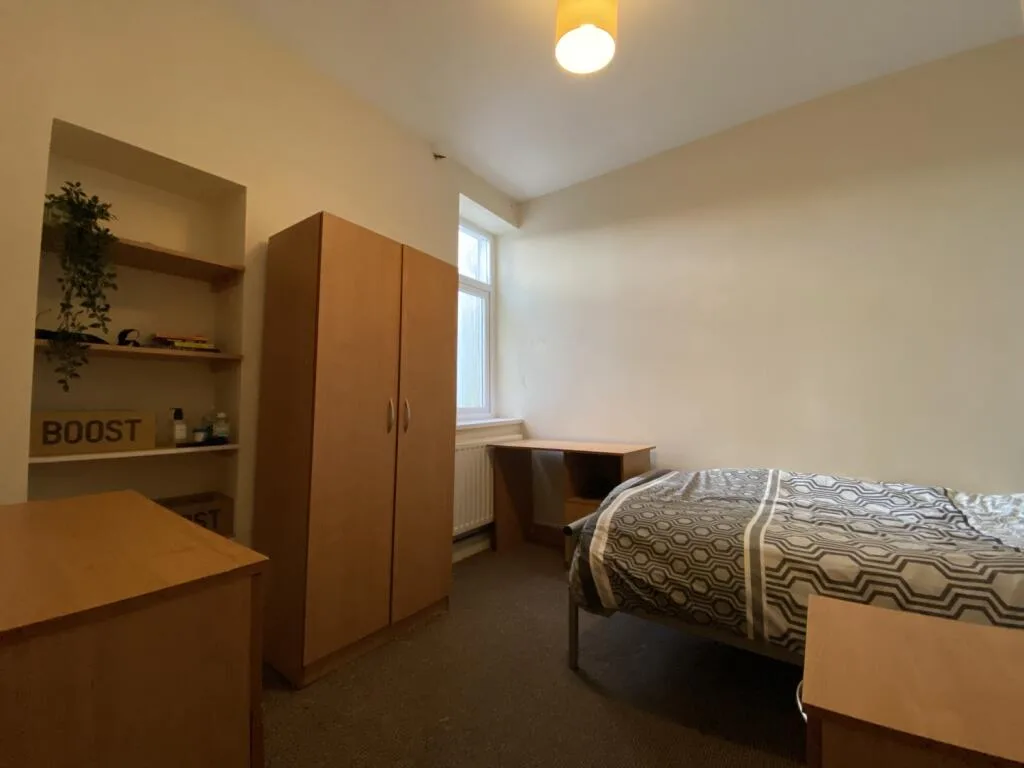 7 bedroom terraced house for rent