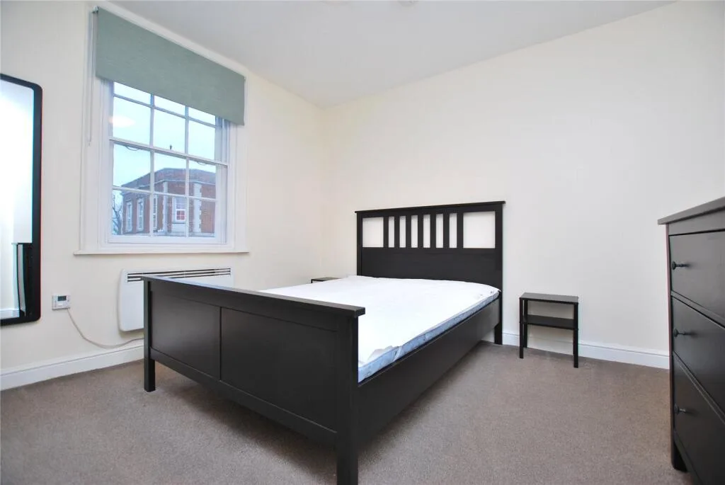 2 bedroom maisonette for rent