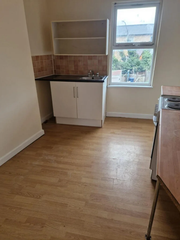 Studio flat for rent