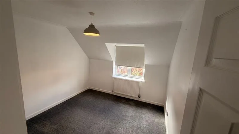 2 bedroom house for rent