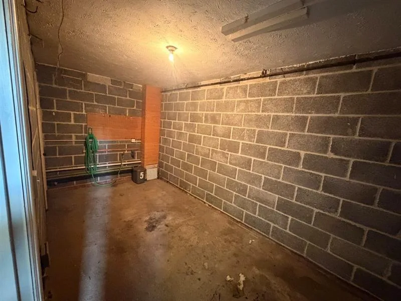 2 bedroom house for rent