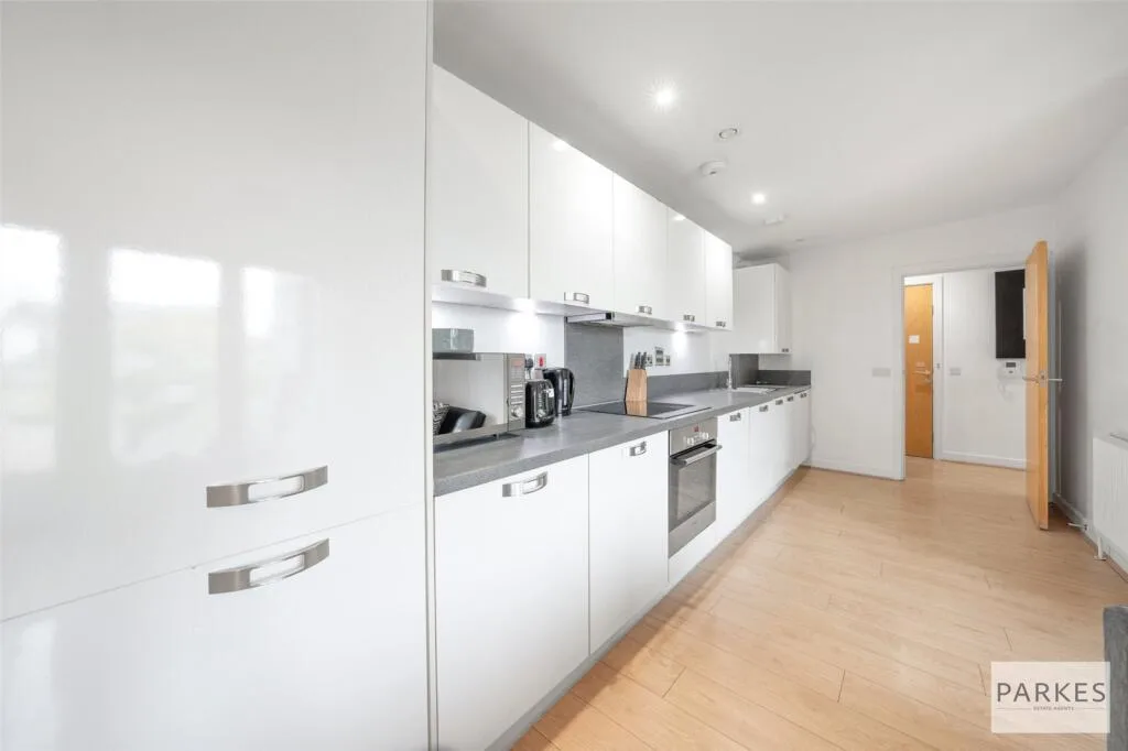 2 bedroom penthouse for rent