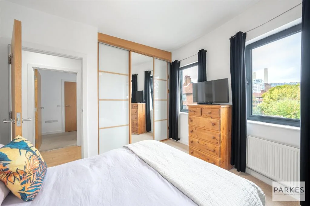 2 bedroom penthouse for rent