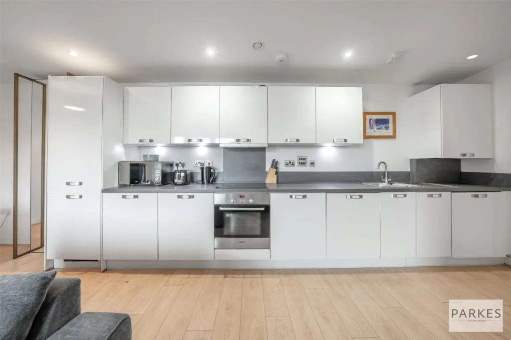 2 bedroom penthouse for rent