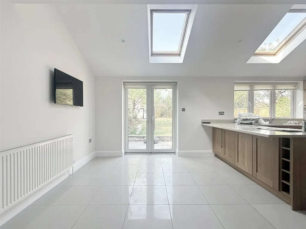 4 bedroom detached house for rent