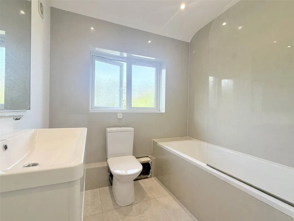 4 bedroom detached house for rent