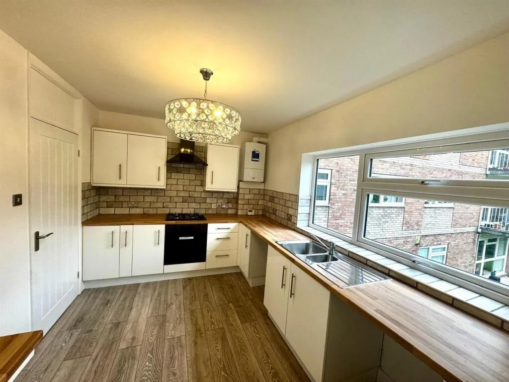 3 bedroom apartment for rent