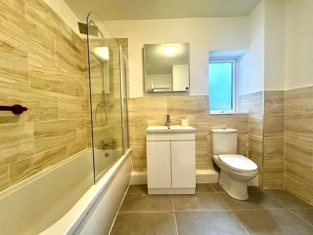 3 bedroom apartment for rent