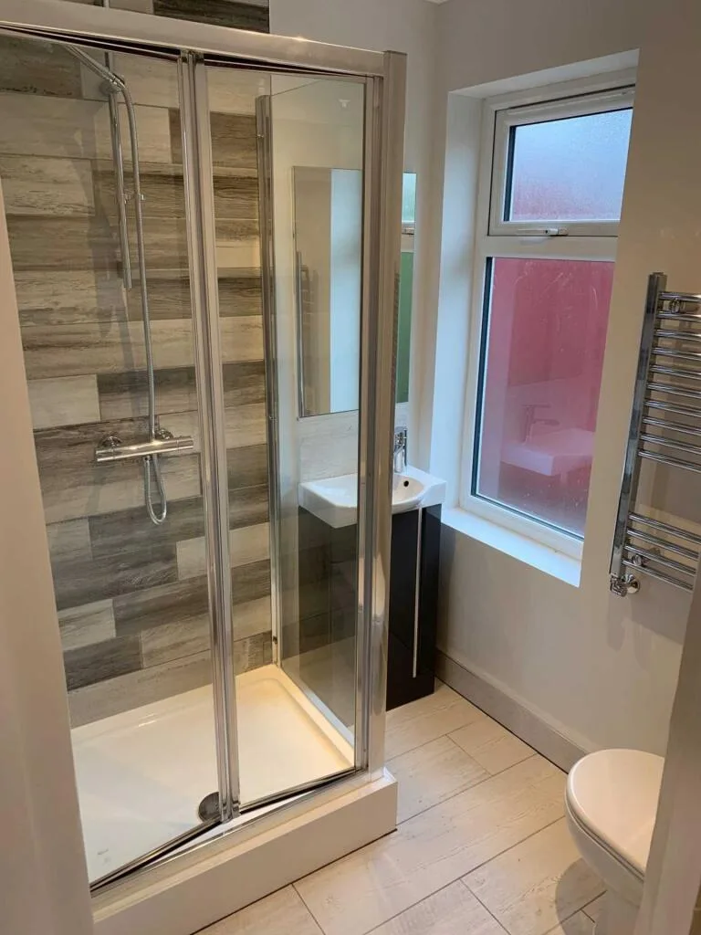 5 bedroom semi-detached house for rent