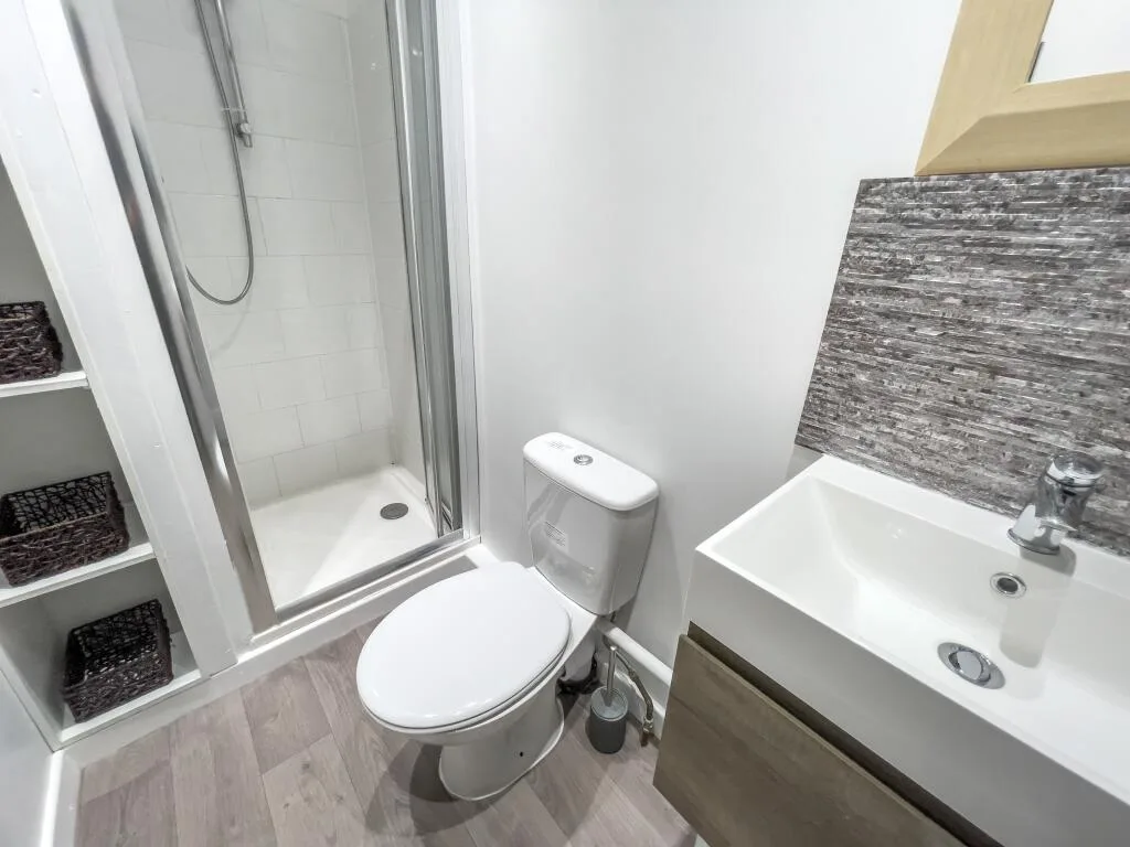 4 bedroom terraced house for rent