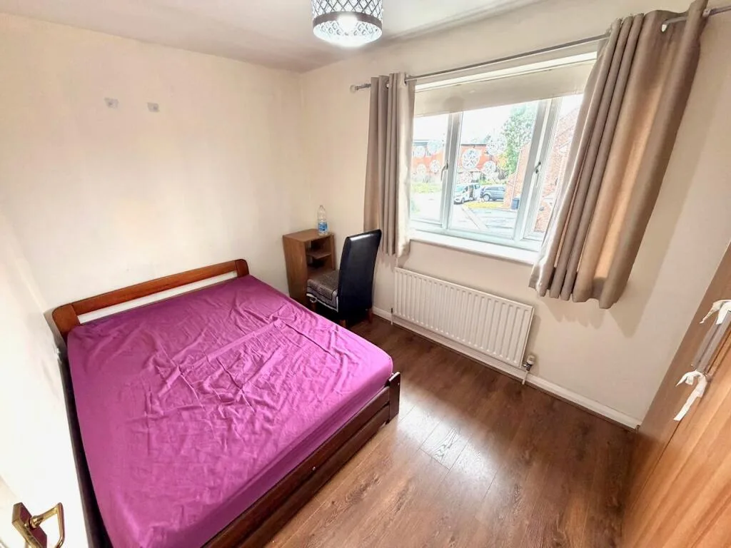2 bedroom house for rent