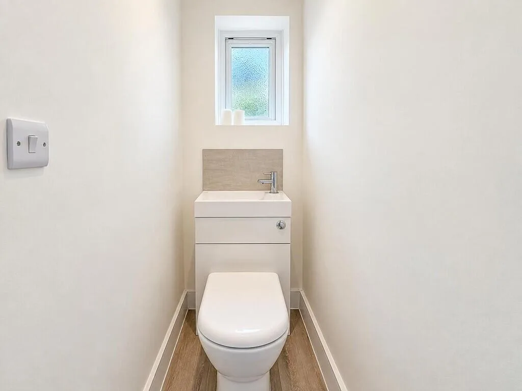 4 bedroom semi-detached house for rent