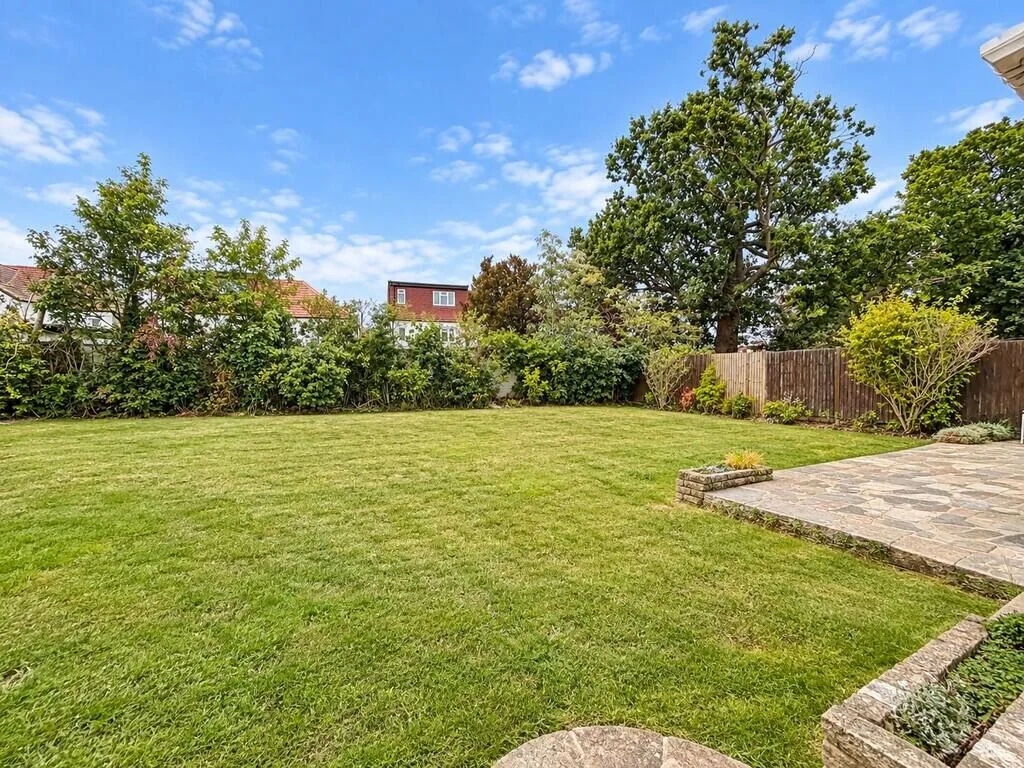 4 bedroom semi-detached house for rent