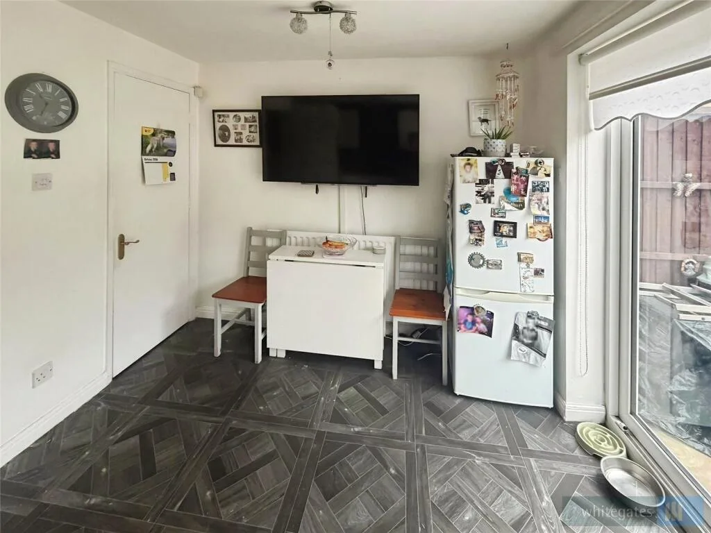 2 bedroom semi-detached house for rent
