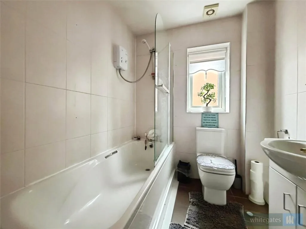 2 bedroom semi-detached house for rent