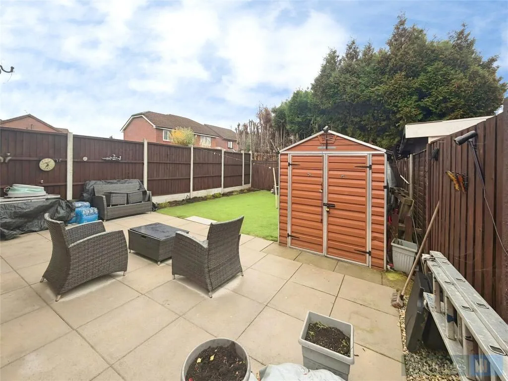 2 bedroom semi-detached house for rent
