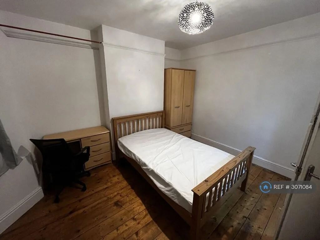 4 bedroom terraced house for rent