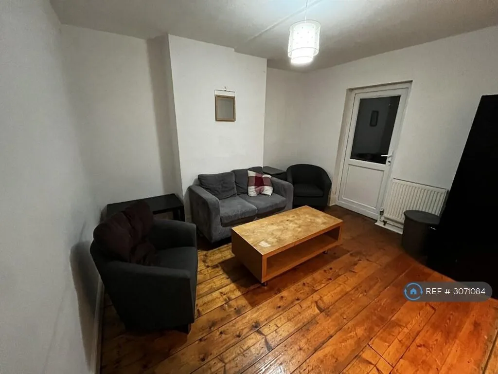 4 bedroom terraced house for rent