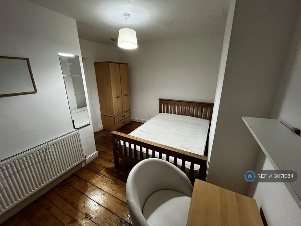4 bedroom terraced house for rent