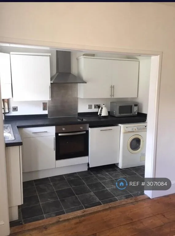 4 bedroom terraced house for rent