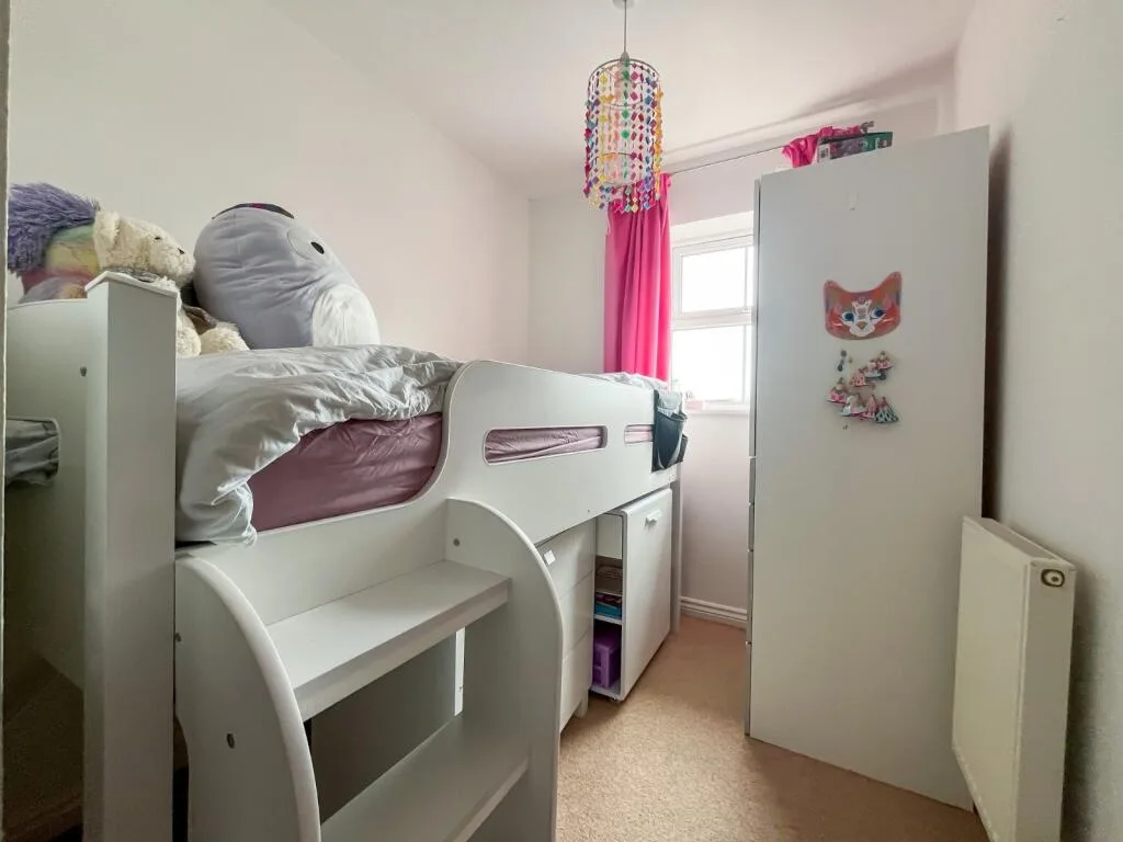 5 bedroom house for rent