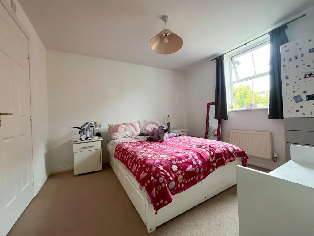 5 bedroom house for rent