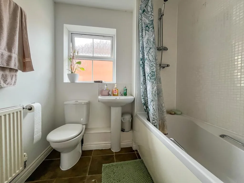 5 bedroom house for rent