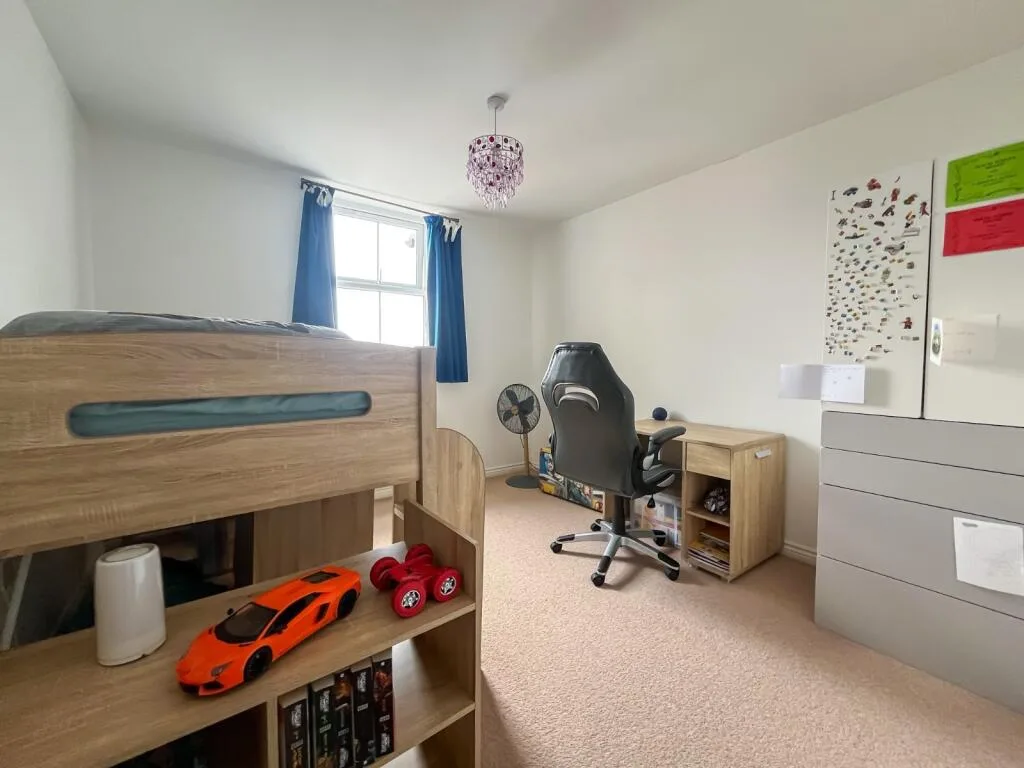 5 bedroom house for rent