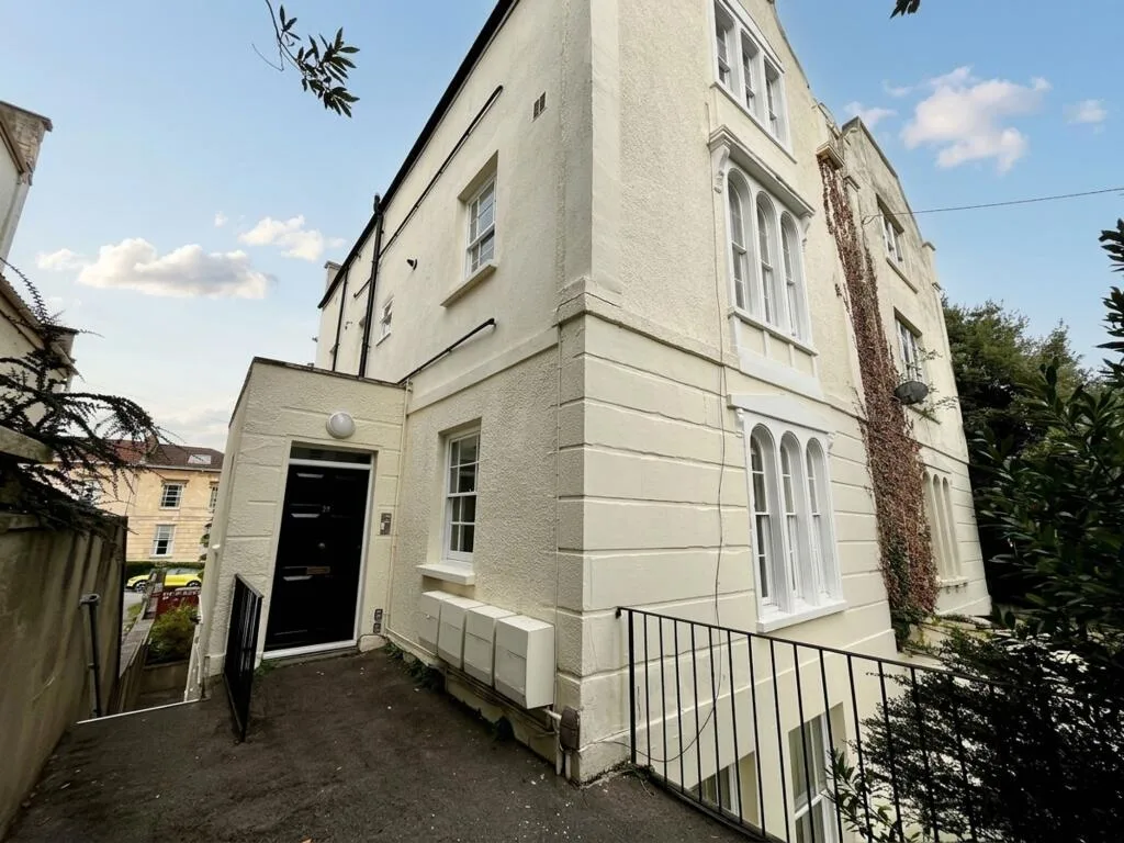 2 bedroom flat for rent