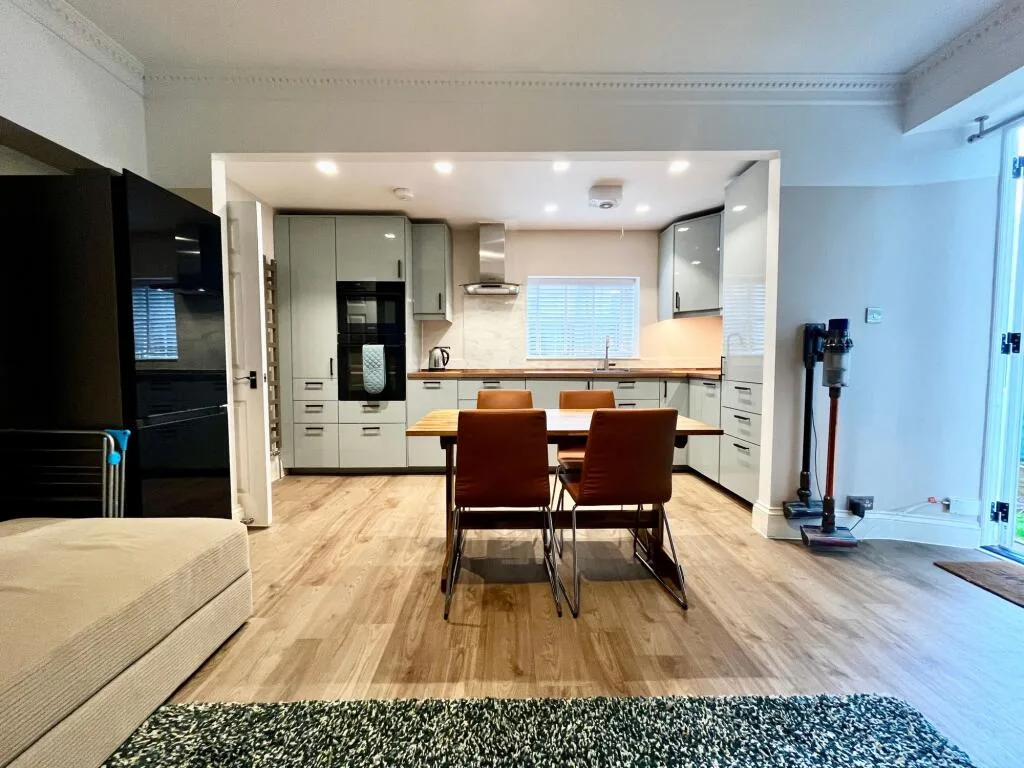 2 bedroom flat for rent