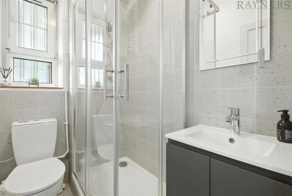 4 bedroom flat for rent