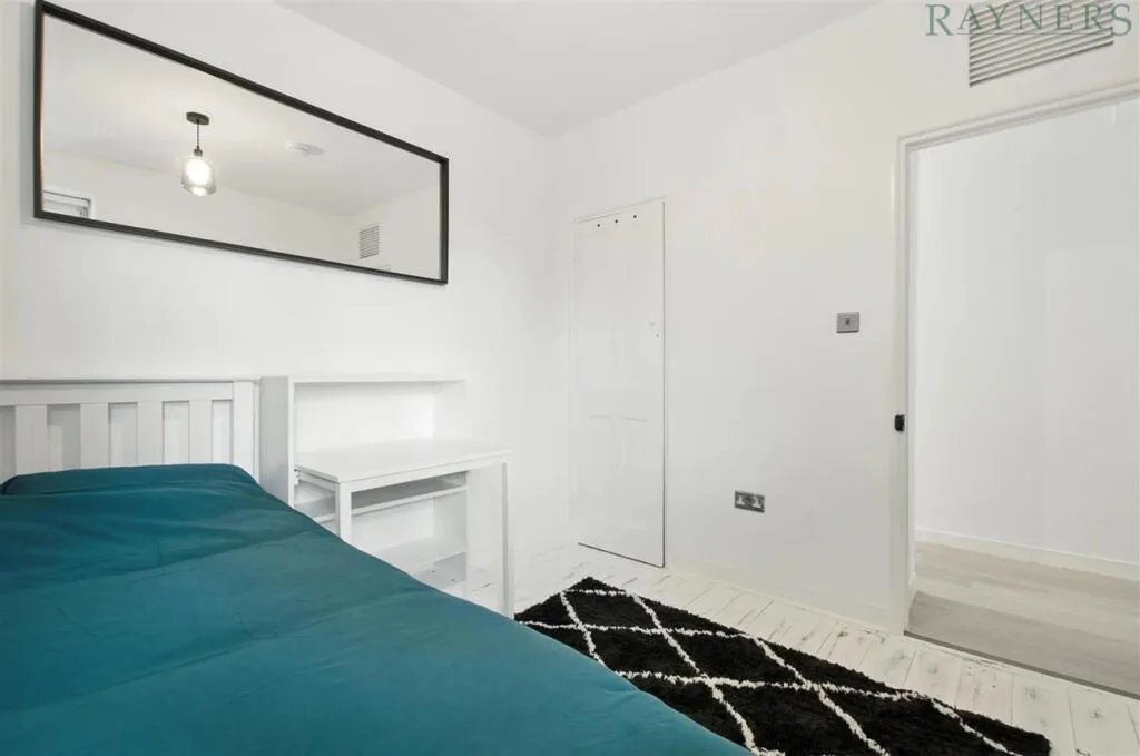 4 bedroom flat for rent
